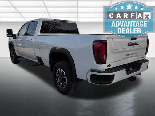 2023 GMC Sierra 2500 AT4
