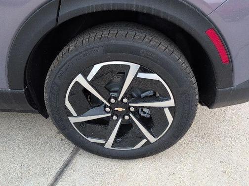 Galaxy Gray Metallic 2026 Chevrolet Equinox EV LT 2