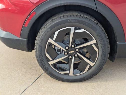 2026 Chevrolet Equinox EV LT 2