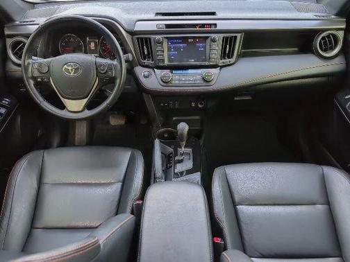 2018 Toyota RAV4 SE