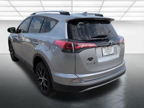 2018 Toyota RAV4 SE