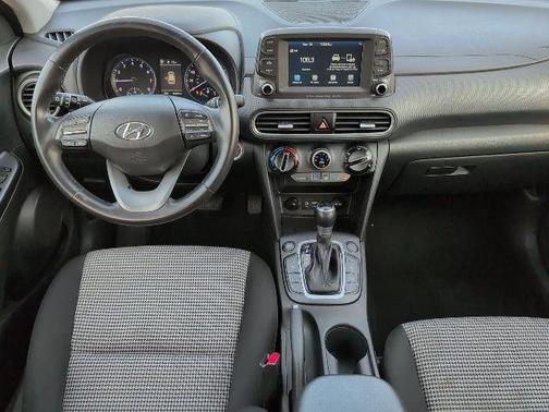 2021 Hyundai KONA SEL Plus