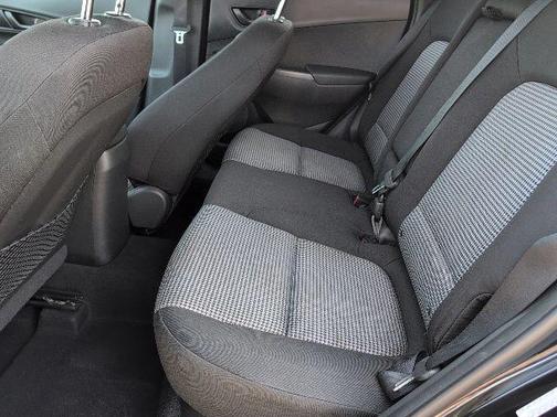 2021 Hyundai KONA SEL Plus