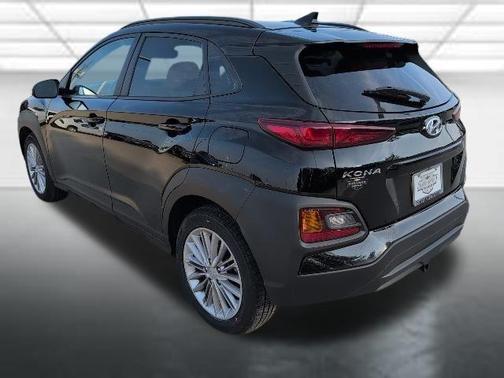 2021 Hyundai KONA SEL Plus