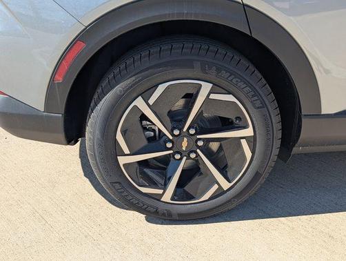 2026 Chevrolet Equinox EV LT 1