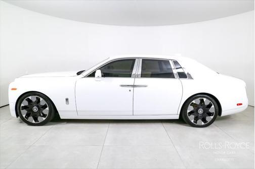 2024 Rolls-Royce Phantom Sedan