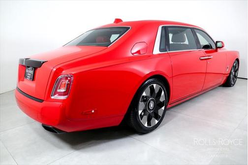 2024 Rolls-Royce Phantom EWB
