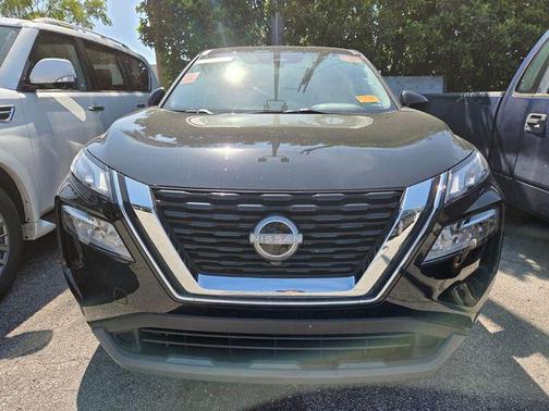 Super Black 2023 Nissan Rogue SV