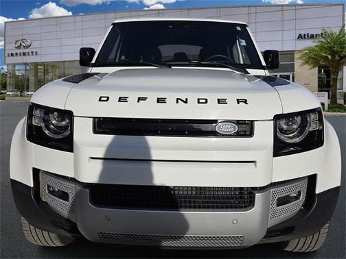 2025 Land Rover Defender 110 P300