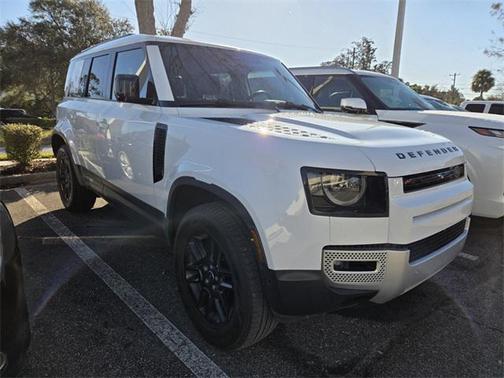 2025 Land Rover Defender 110 P300