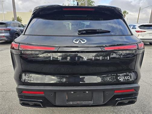 2024 INFINITI QX60 Luxe