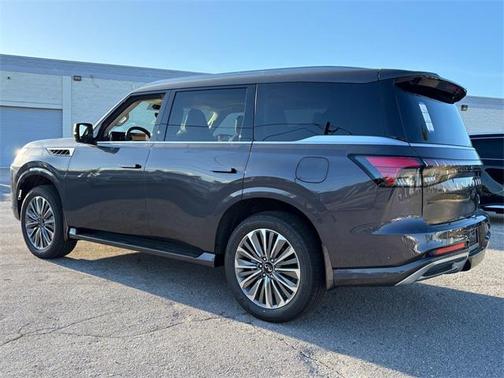 2026 INFINITI QX80 Luxe