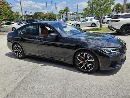 2022 BMW 530 i