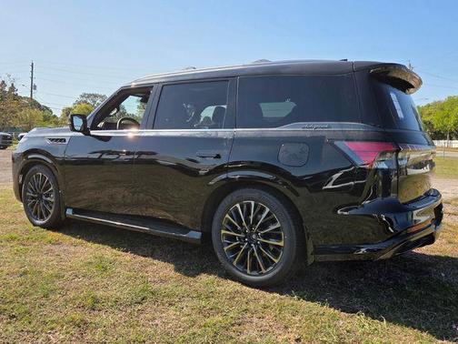 2026 INFINITI QX80 AUTOGRAPH AWD