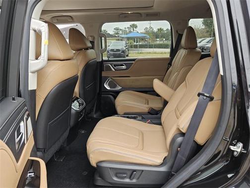 2025 INFINITI QX80 SENSORY AWD