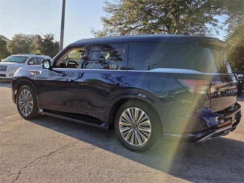 2025 INFINITI QX80 SENSORY AWD