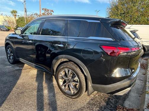 2022 INFINITI QX60 Luxe