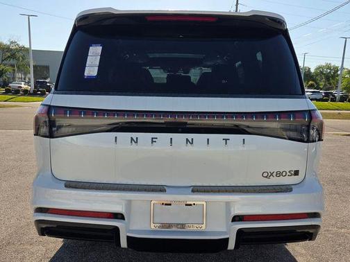 Radiant White 2026 INFINITI QX80 SPORT AWD