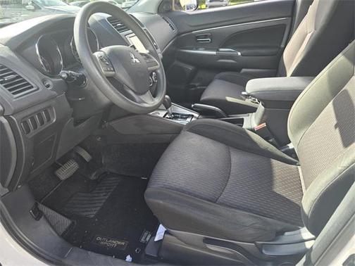 2019 Mitsubishi Outlander Sport 2.0 ES