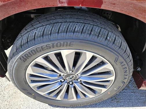 2025 INFINITI QX80 SENSORY AWD