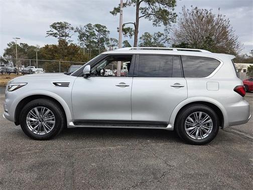 2021 INFINITI QX80 Luxe