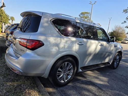 2021 INFINITI QX80 Luxe