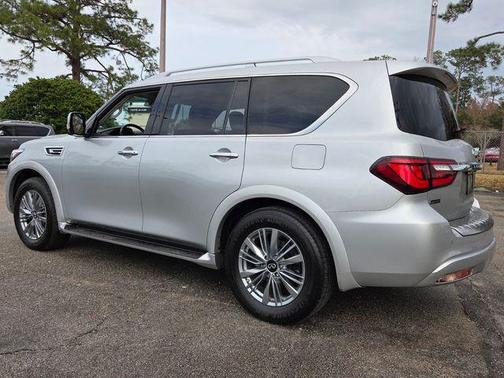 2021 INFINITI QX80 Luxe