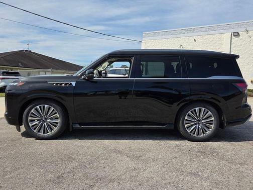 Obsidian 2026 INFINITI QX80 Luxe