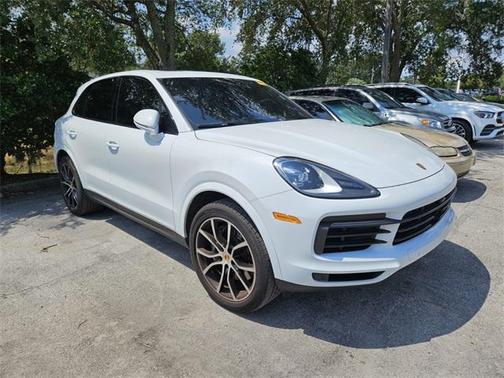 2023 Porsche Cayenne Base