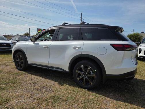Radiant White/Black Obsidian 2027 INFINITI QX60 AUTOGRAPH
