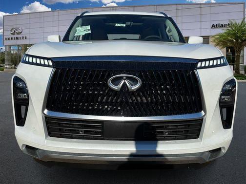 White 2026 INFINITI QX80 Luxe