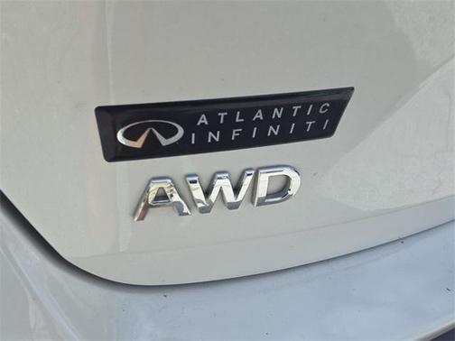 2022 INFINITI QX50 LUXE AWD