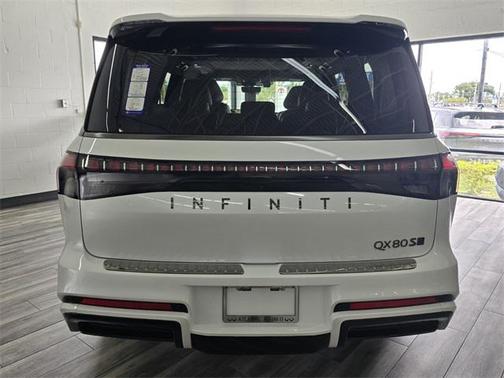 2026 INFINITI QX80 SPORT