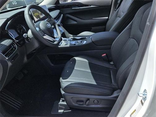 2025 INFINITI QX60 Pure