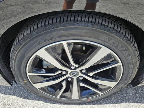 2023 Nissan Maxima SV Xtronic CVT