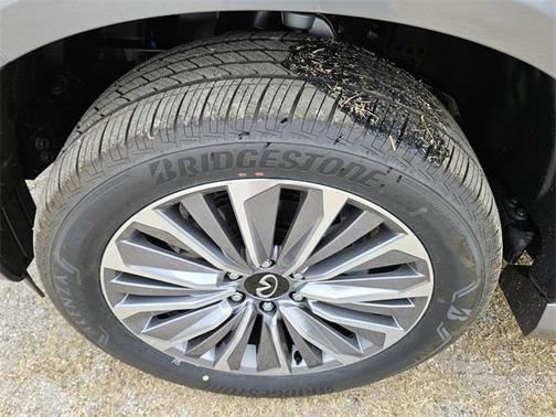 2025 INFINITI QX80 SENSORY AWD