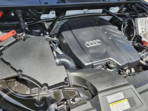 2023 Audi Q5 45 S line Premium Plus