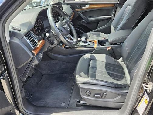 2023 Audi Q5 45 S line Premium Plus