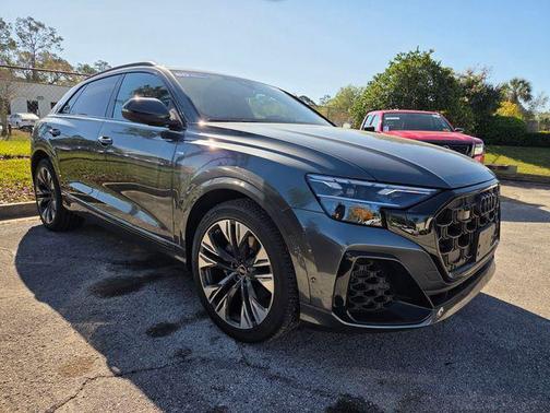2025 Audi Q8 55 Premium Plus