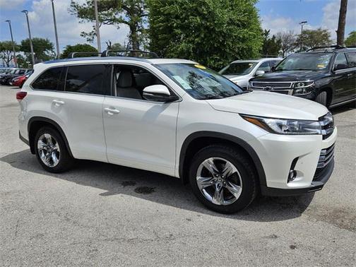 2019 Toyota Highlander Limited Platinum