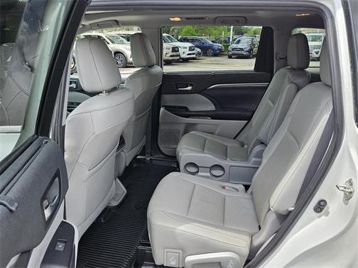2019 Toyota Highlander Limited Platinum