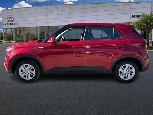 2023 Hyundai VENUE SE