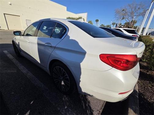 2019 BMW 540 540i