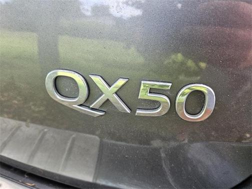 2017 INFINITI QX50 Base