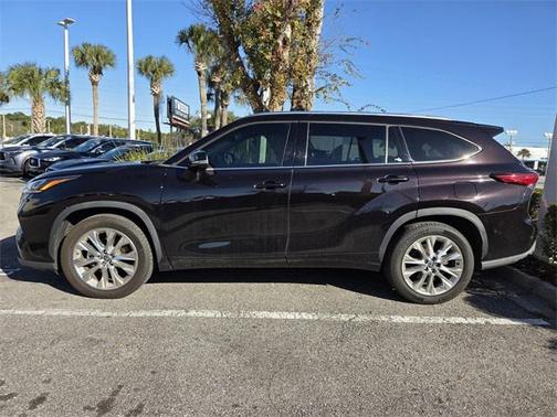 2022 Toyota Highlander Limited