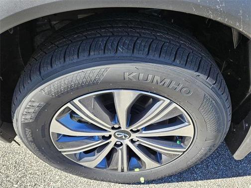 2025 INFINITI QX60 Pure