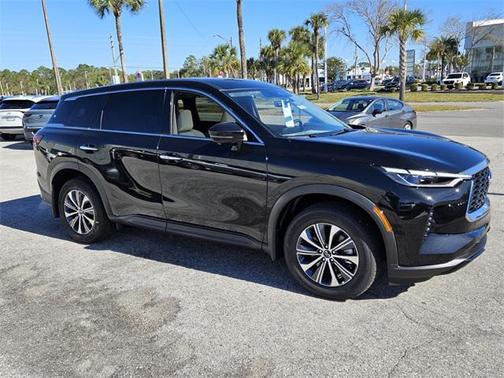 2025 INFINITI QX60 Pure