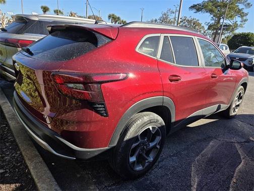 2025 Chevrolet Trax LT