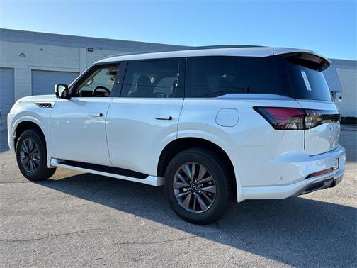 2026 INFINITI QX80 PURE