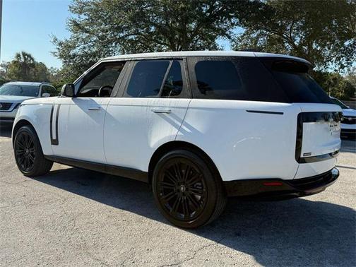 2023 Land Rover Range Rover P400 SE